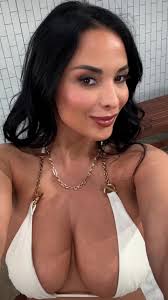 Anissa Kate