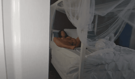 Kız Kardeşini Mastürbasyon Yaparken Dikizliyor Türkçe Altyazılı Porno